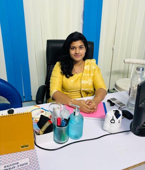 MONISHA_Clinic_pic